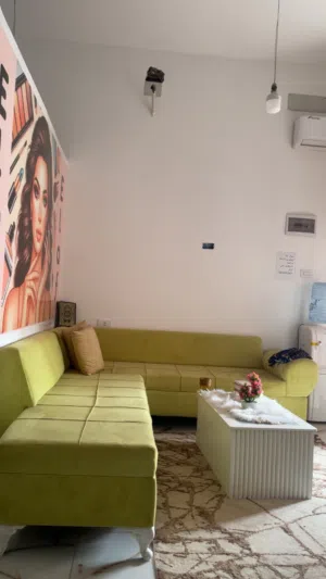 مستلزمات محل مزين