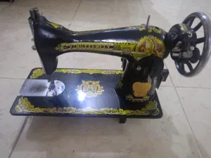 مكينة خياطه فراشه شغاله تخيط كلشي ما بيه  سعر بي مجال