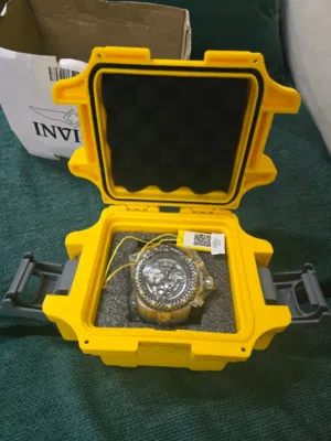 Invicta venom  for men Very big