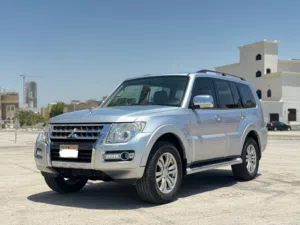 MITSUBISHI PAJERO V6 FULL OPTION 2017 - EXCELLENT CONDITION