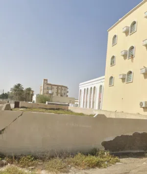 أرض للبيع في المصنعة على الشارع العام كورنر وقابلة للتحويل للإستخدام التجاري بجانب التقنيه
