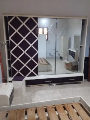 دار نوم كاملة +دولاب كبير +دولاب مطبخ +مكتب