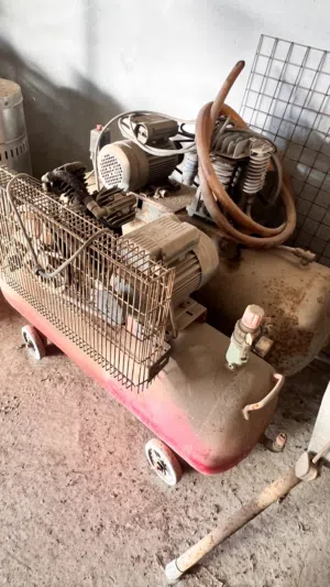 Air compressor