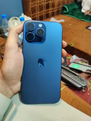 Apple iPhone 15 Pro Max 512 GB in Sana'a