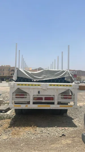 مقطورة بحالة ممتازة بدون ارقام