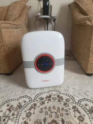 ثلاجة صغيرة بحالة ممتازة