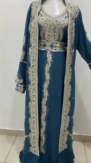ملابس مستعمله شبه جديده