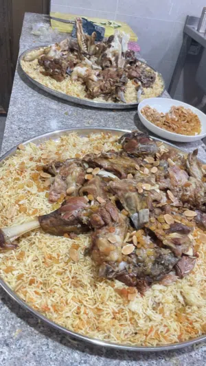خاروف محشي مشو بالفرن مناسف قدره مسخن