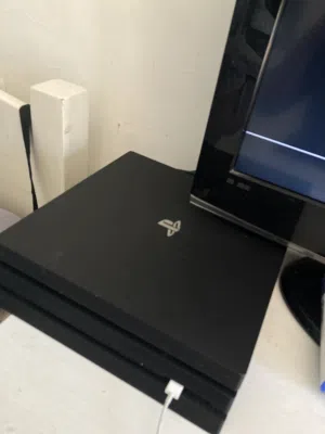 بلاستيشن 4 برو