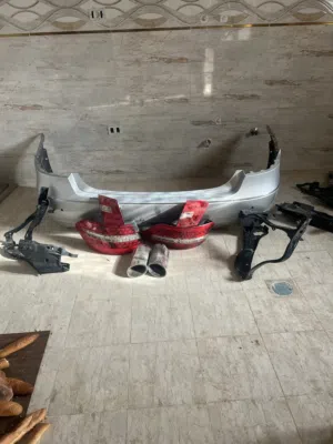 قطع غيار مستعمله مرسيدس بنز E300