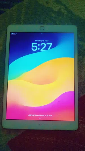 ايباد 7 نضيف مثل ما موضح بل صوره لا بي عوج بصمه شغاله كامره اماميه خلفيا شغاله