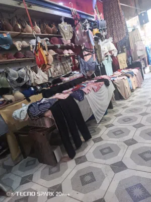 بسطة في نص شارع السعاده للبيع افضل موقع في شارع السعادة سبب البيع السفر