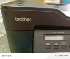 طابعه كلش حلوه ونضيفه طبع ملون وعادي وبيها حبر متروسه وحبر احتياطي من شركه جديد لحد الان ممفتوح