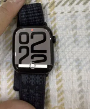 ساعة ابل الذكية watch Seires 7  للبيع حجم 45mm GPS
