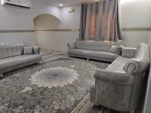 كنب للبيع شبه جديد