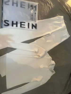 بدلة أنيقة للعيد من SH IN بسعر كزيوني