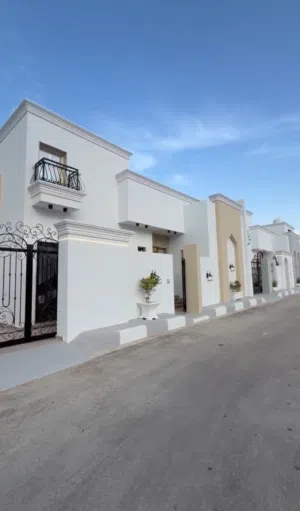 187 m2 More than 6 bedrooms Villa for Sale in Tripoli Ain Zara