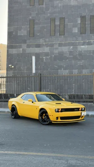 Dodge Challenger Hellcat kit 2017 مع رقم رباعي