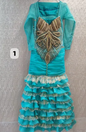 فساتين فاخرة