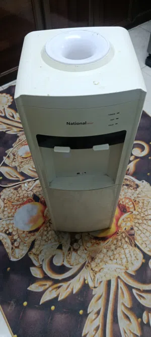 كولر ماء نوع ناشونال ديلوكس شغال للبيع