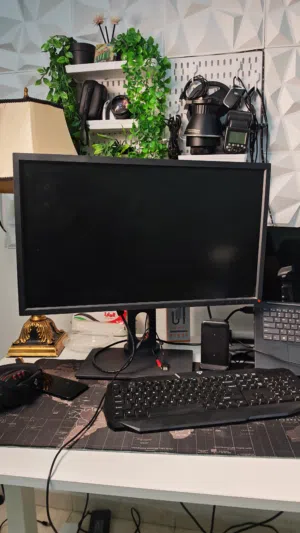 BenQ Zowie XL2731 27” 144Hz Gaming Monitor – Perfect Condition
