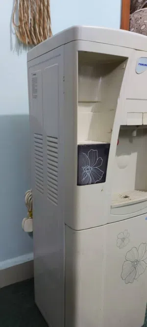 برادة ماء جامي وبارد بحالة ممتازة