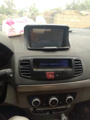 سيارة نساء وعيلة للبيع