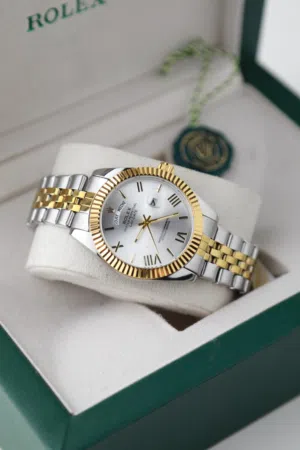 ساعة رولكس كوبي ون مع كفالة ورقية لمدة سنة