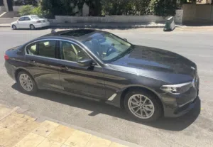 BMW 530E Plug in Hybrid 2018 وارد الوكالة فحص كامل صيانة دوريه