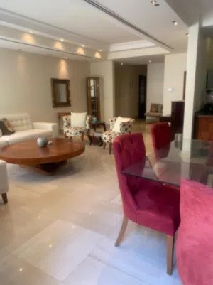 REF:14900 - شقة أرضية مفروشة مع حديقة للبيع – عبدون