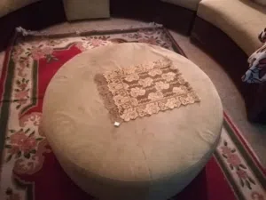 ترابيزات للركنه او الانتريةممتازين للبيع