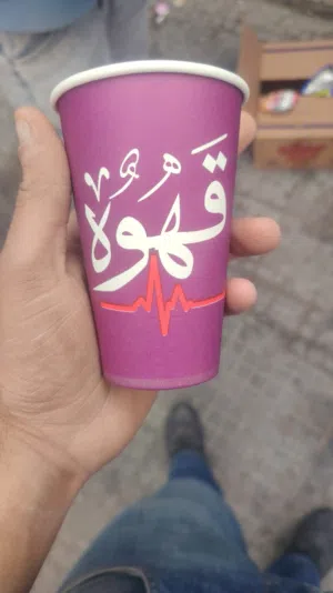 قهوه للبيع على شارع رئيسي موقع طبربور عمان قريب من محطت الباص سريع