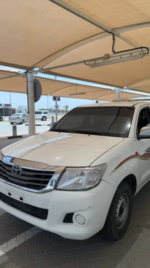 Toyota hilux 2015
