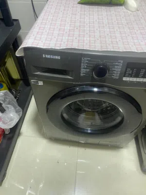 غساله سامسونج 9 كيلو بحاله ممتازه 200