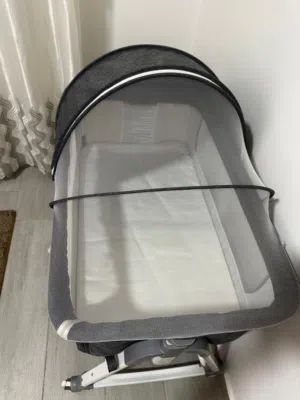 تخت بيبي للبيع