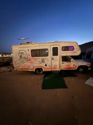 كرفان تيوتا هيلوكس لبيع
