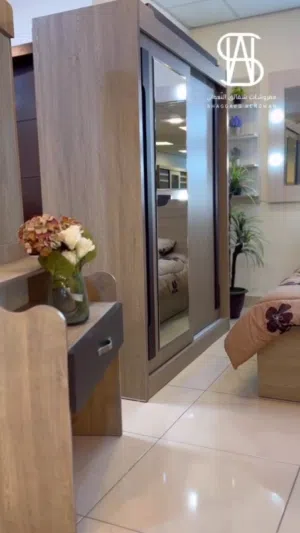 جديد من عند مفروشات النعمان  غرفه النوم شهر التخت  مفرد ونص وكمدينه وخزانه عرض 160