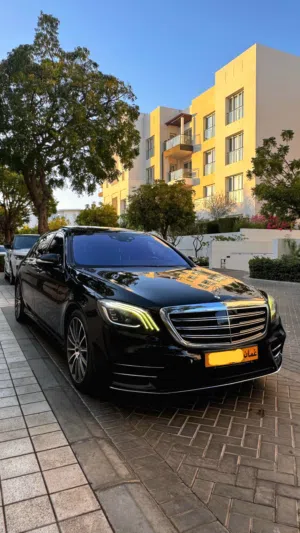 مرسيدس S450L موديل 2018 خليجي (وكالة عمان) قمة في النظافة