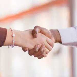 مطلوب ممول لعمليات تطوير لشركة استشارية تركية