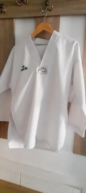 بدلة رياضة تايكواندو
