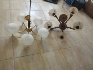 ثريات شبه جديده للبيع