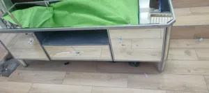 طاوله تلفزيون بحاله جيده لتواصل وتساب