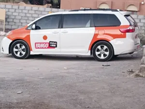 Used Toyota Sienna in Muscat
