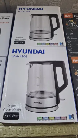 غلايه مياه نوع هونداي زجاجي 2000 واط كل درجه غليان لها لون معين