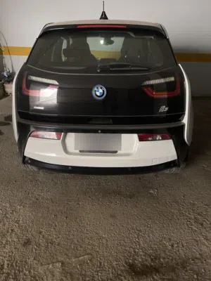 BMW 2015 I3 in excellent condition for  immediate sale
