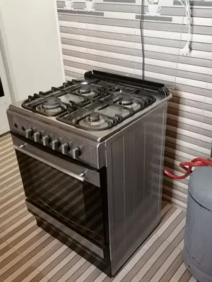 غاز للبيع و فرن كهربائي