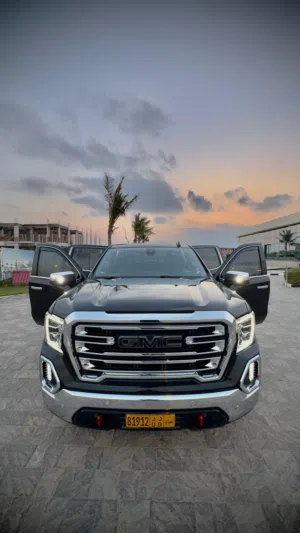 Used GMC Sierra in Dhofar