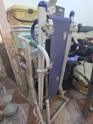 جهاز جري ميكانيكي  يحوي على قرص لنحت الخصر وحزام كهرباي  لتتذويب  شحوم بطن