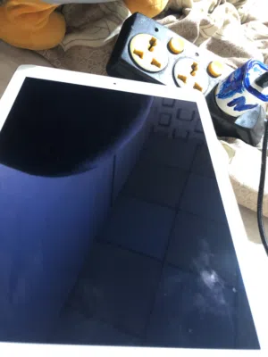Apple iPad Air 2 16 GB in Basra