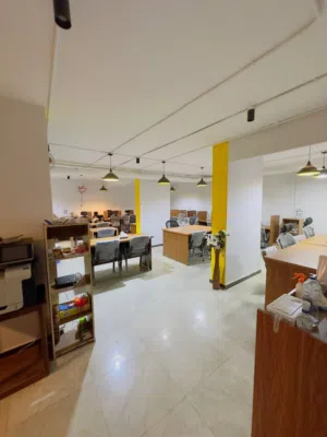 work space  للبيع